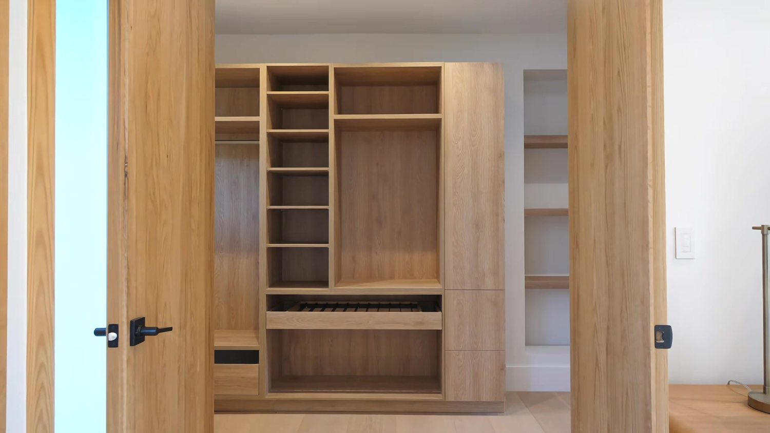Oak wardrobe with open shelving